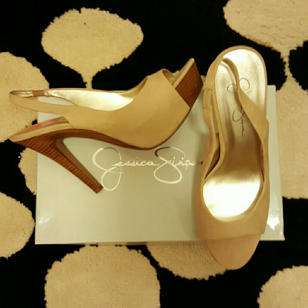 Jessica Simpson pumps - Picture 3 of 3